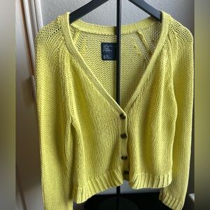 AMERICAN EAGLE OUTFITTERS BUTTON UP CARDIGAN SIZE XL COLOR CHARTREUSE GREEN